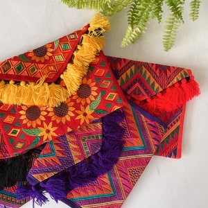 Embroidered crossbody clutch bag | Mexican summer bag | Geometric Authentic Artisanal Handwoven | boho chic bag | party purse | sunflowers