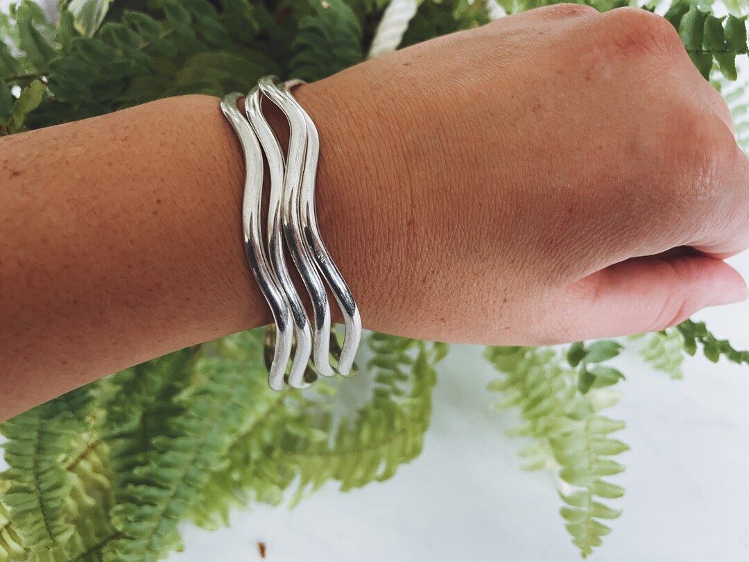 Minimal online jeys jewelry