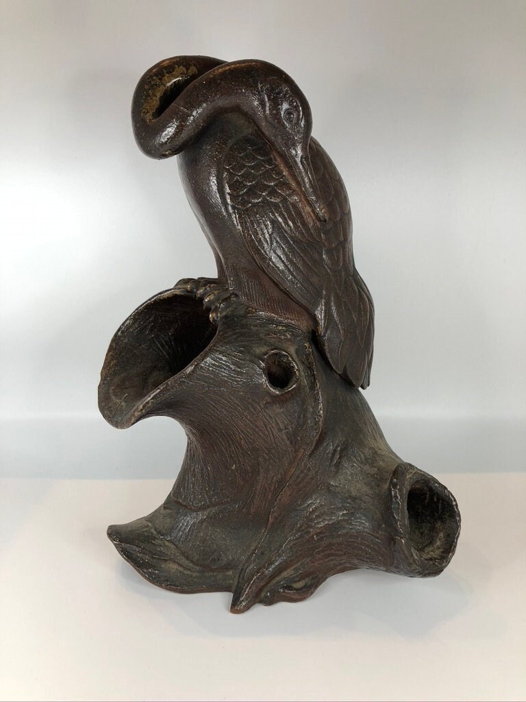 statue Sculpture Héron Japonais Dormant sur Un Tronc d'arbre