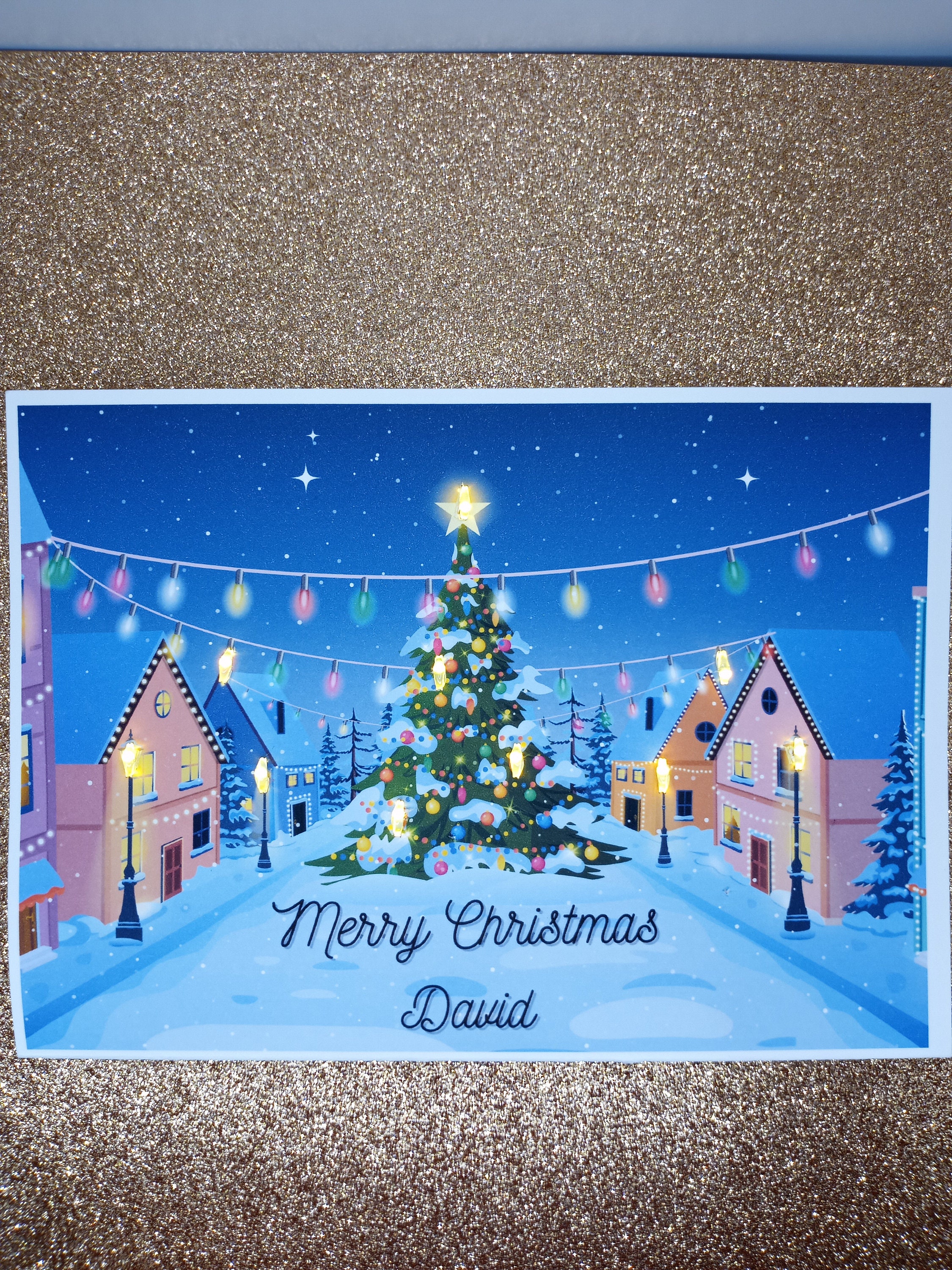 Tarjeta navideña con luces LED de pueblo navideño ︱ Tarjeta navideña  personalizada hecha a mano con luces y nombre ︱ Tarjeta navideña para  amigos y familiares - Etsy México, image size:2250x3000