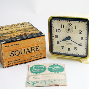 Refurbished 1950s "Beacon Square" alarm clock - made in the USA!