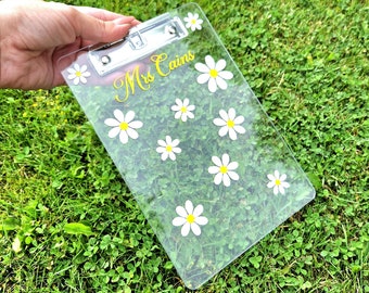 Personalised Daisy Clipboard: Teacher Appreciation Gift, A5 Size