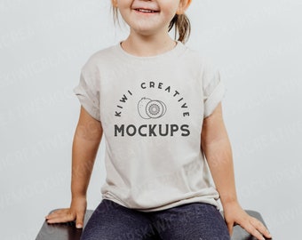 Mockup Bella Canvas 3001T T-shirt voor peuters: Heather Dust (digitale download)