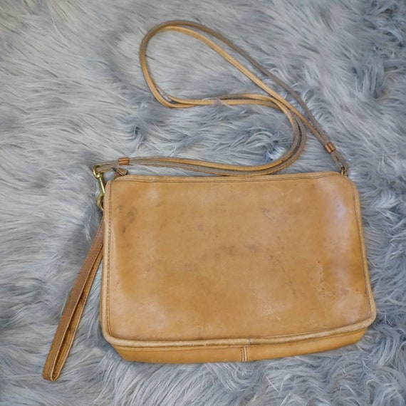 1960's Leather COACH Tan Convertible Clutch - Gem