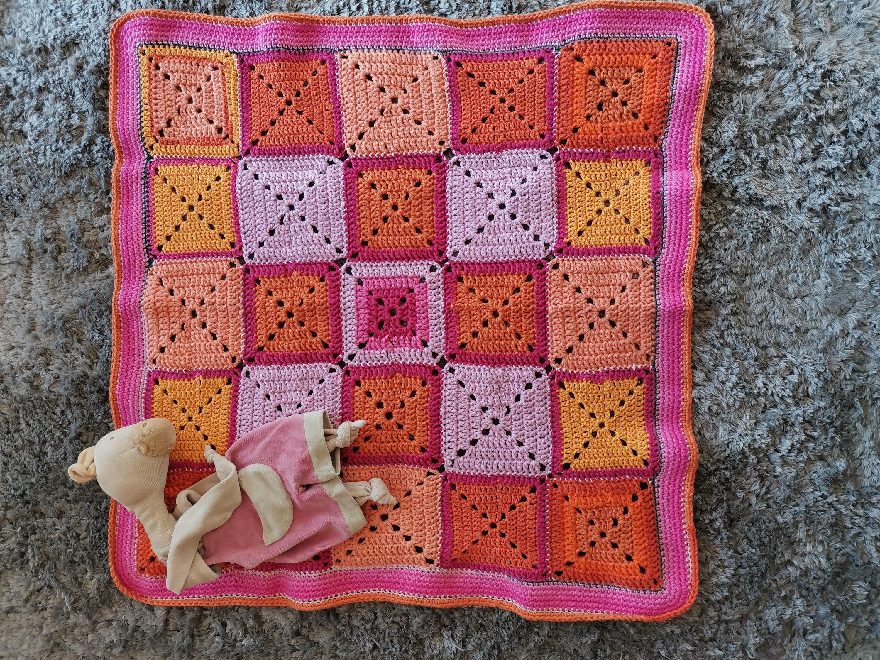 Couverture Pour Bébé Réalisée Au Crochet