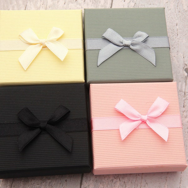 Small Pendant/Earrings Box Jewellery Gift Box with Ribbon