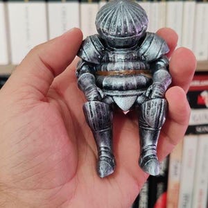 Bulb Knight Figure 4 inch – Hand Painted Resin Statue – Soulslike Fantasy Collectible Decor image 7
