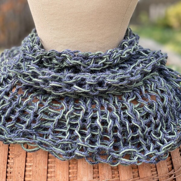 Hand-Knit Mobius Cowl