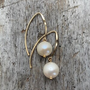 Threader Pearl Earring, Pearl Earring, Natural Pearl Earring, Fresh Water Pearl Earring, Hook Pearl Earring