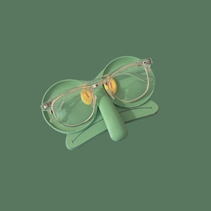 Novelty Glasses Holder - Eyeglass Stand - Unique Desk Accessory or Gift - Organizer for Sunglasses, Eyeglasses & Accessories
