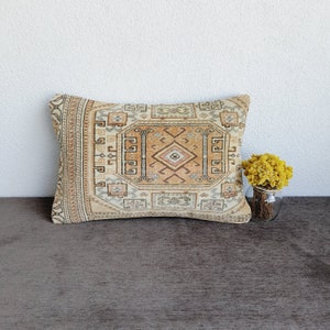 Handmade Turkish Rug Lumbar Pillow Cover: Vintage Home Decor (16x24)
