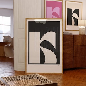 pôsteres com iniciais de letras para impressão, arte de parede com monograma, impressão de arte inicial com letra K, conjunto de 3 impressões em decoração de parede de casa, arte neutra e colorida