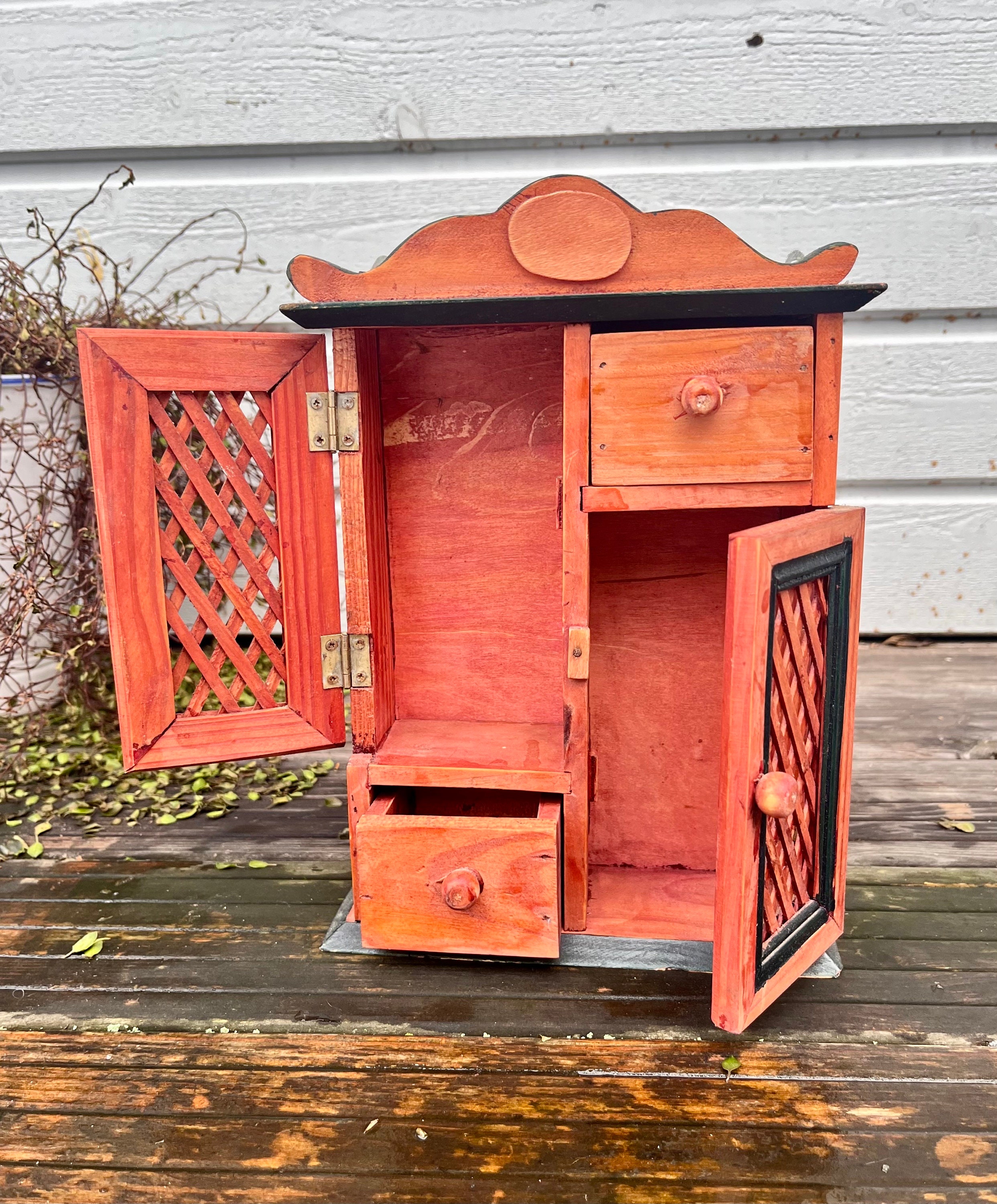 Vintage Small Miniature Wood With Drawers / Wooden Storage