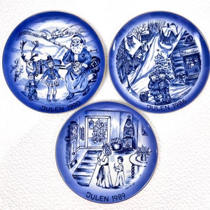 Vintage Collectible Christmas Plates JULEN Aase Berglie / Limited edition / Julen 1986 / Julen 1989 / Julen 1990