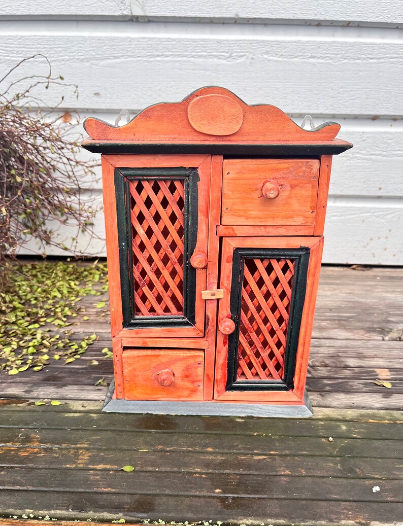Vintage Small Miniature Wood With Drawers / Wooden Storage