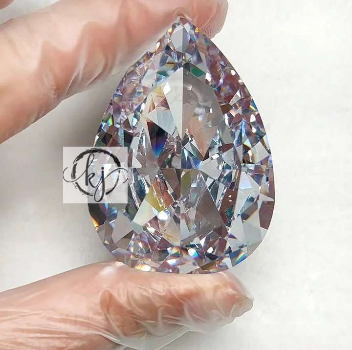 100 to 500 Carat / Excellent Crushed Ice Pear Cut DVVS1 / Premium Quality Lab Diamond for
