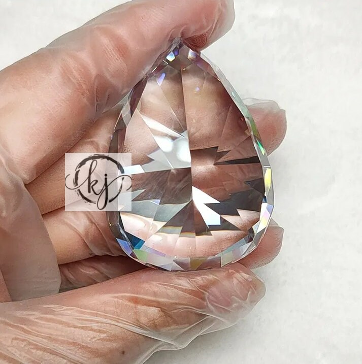 100 to 500 Carat / Excellent Crushed Ice Pear Cut DVVS1 / Premium Quality Lab Diamond for