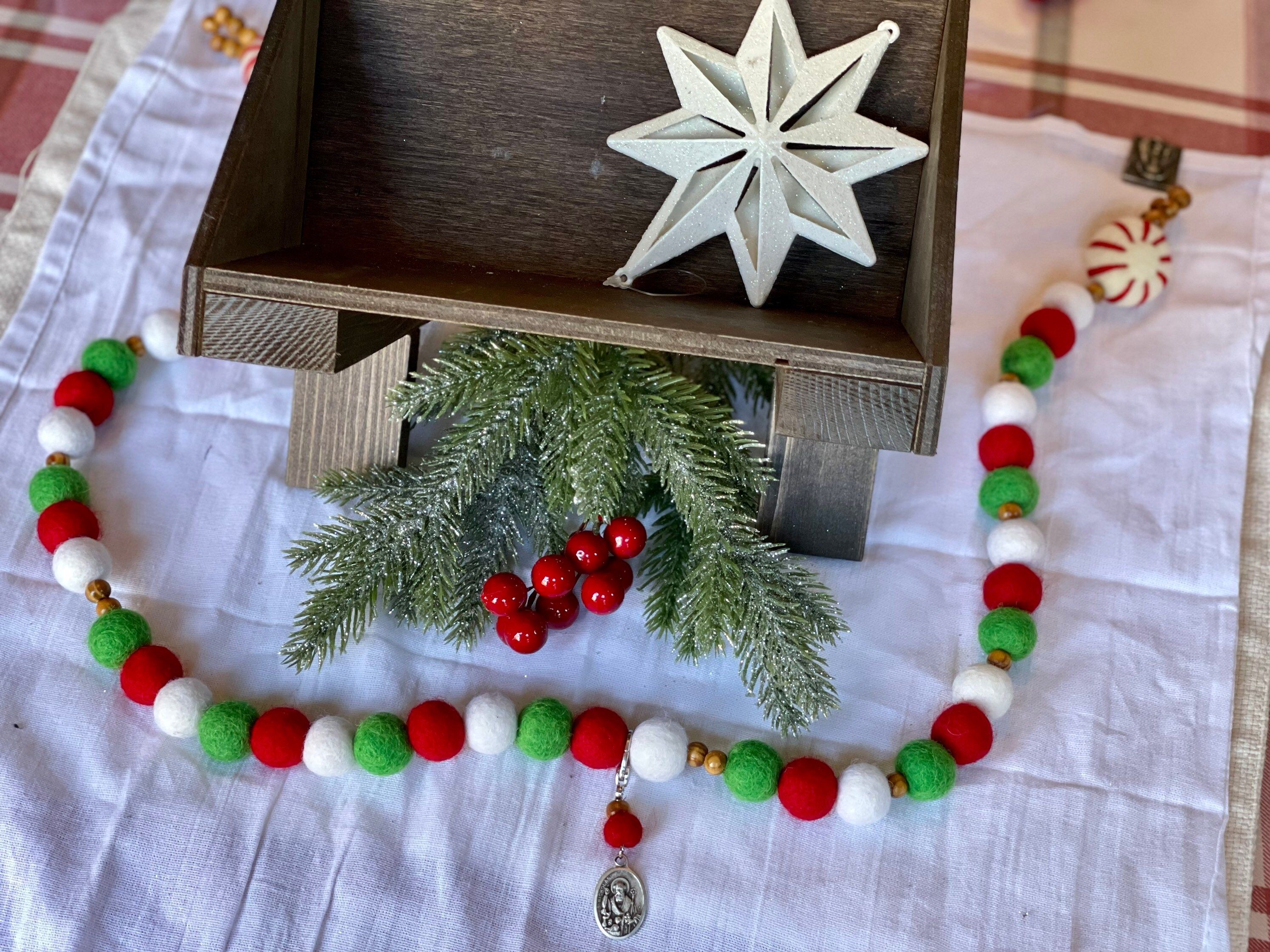 DIY Rosary Decade Keychain Kit – Montessori Munchkin