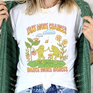 Dancing Frogs T-Shirt, Positive Affirmation Shirt for Frog Lovers, Retro Froggy Tee, Cottagecore Aesthetic Shirt, Oversized Shirt, Toad Tee