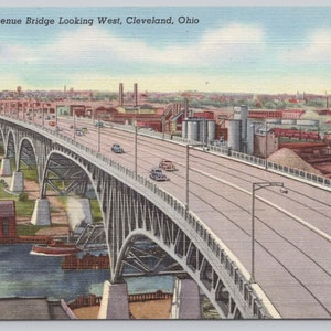 Vintage Postcard, Main Avenue Bridge Looking West, Cleveland Ohio, c1940s unposted, old cars