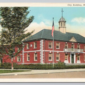 Vintage Postcard, City Building street view, Third & Putnam Street, Marietta Ohio, c1940s unposted
