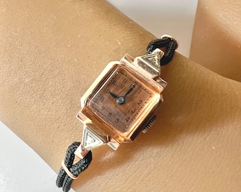 Orologio da cocktail da donna svizzero vintage del 1940, in oro rosa 14 carati e diamanti, stile retrò moderno. Incluso un servizio di revisione e restauro gratuito del valore di 400 dollari.