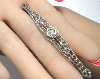 H. 1915 Antike 18k Gold & Diamant Edwardian, selten, handgemacht, einzigartig, Filagree Pin Plus ein kostenloses Geschenk von einem c. 1960 Perlenkette