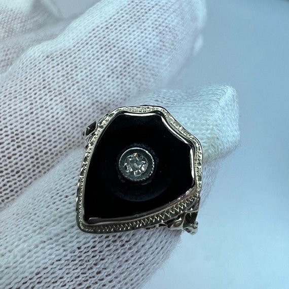 c. 1925 10k Diamond and Onyx Art Deco Ring ** 36%… - image 4