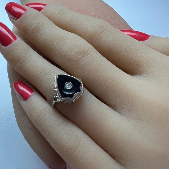 c. 1925 10k Diamond and Onyx Art Deco Ring ** 36%… - image 2