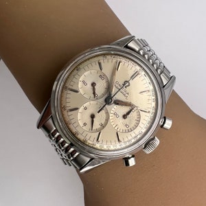 c. 1965 Rare Fine Collectible Stainless Steel Mid-Century Omega Seamaster Chronograph Watch. Included is a 400 Dollar Service & Restoration image 1