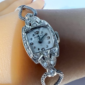 Reloj de cóctel Hamilton para mujer, estilo Art Déco, de oro de 14k y diamantes, circa 1935. Totalmente original. Limpiado y revisado el 3 de octubre de 2025. Listo para enviar.