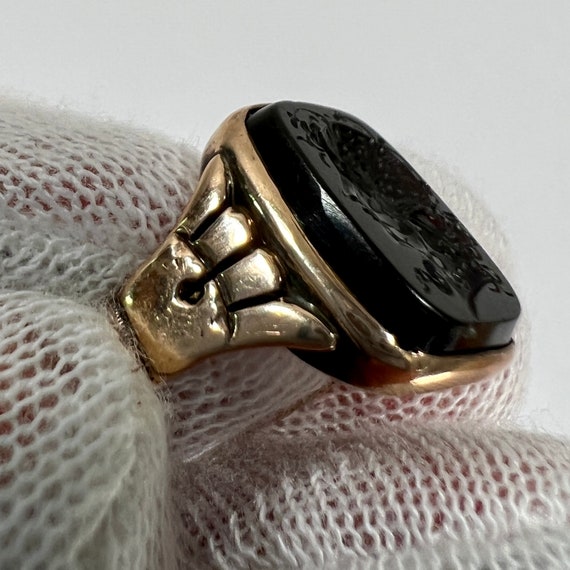 c. 1880 14k Gold Antique Victorian intaglio Ring … - image 3