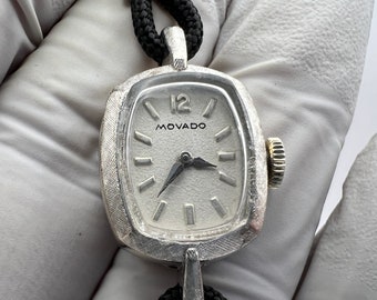 C. 1950 14k White Gold Mid-century Movado Swiss Women display picture 3