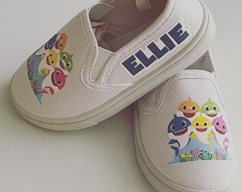 Zapatos personalizados de tiburón bebé