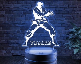 Lampe 3D Karate Personnalisable 16 Couleurs - Veilleuse LED Ambiance Lumineuse Pour Passionnés D'Arts Martiaux