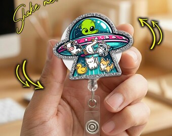UFO Cow Badge Reel Alien Spaceship, Cute Extraterrestrial Retractable ID Holder, Nurse Teacher Work Accessory, Fun Sci‑Fi Badge Clip NHQ204