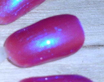 CHARISMA Pink/Purple/Blue Color Shift Nail Polish 21 Toxin Free