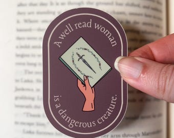 Pegatina de Una mujer culta / Una criatura peligrosa / Pegatina de un libro Kindle