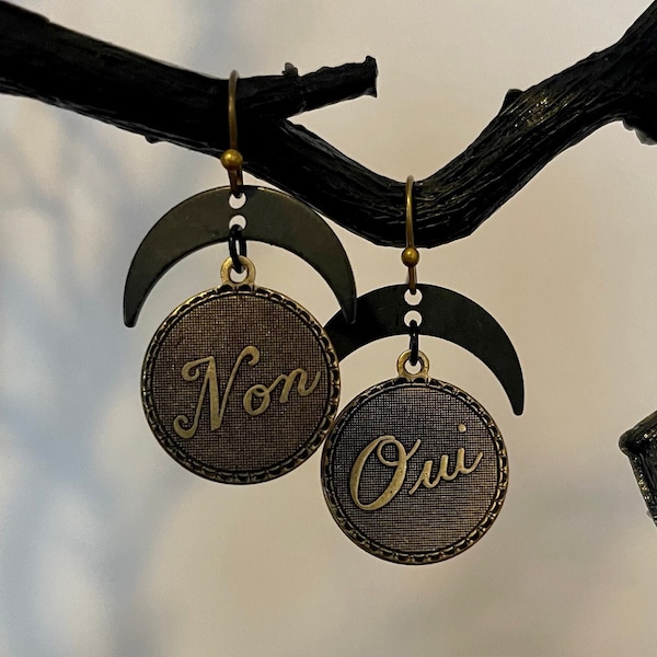 Kooky Oui et Non Drop Earrings with Crescent Moons Ouija Inspired