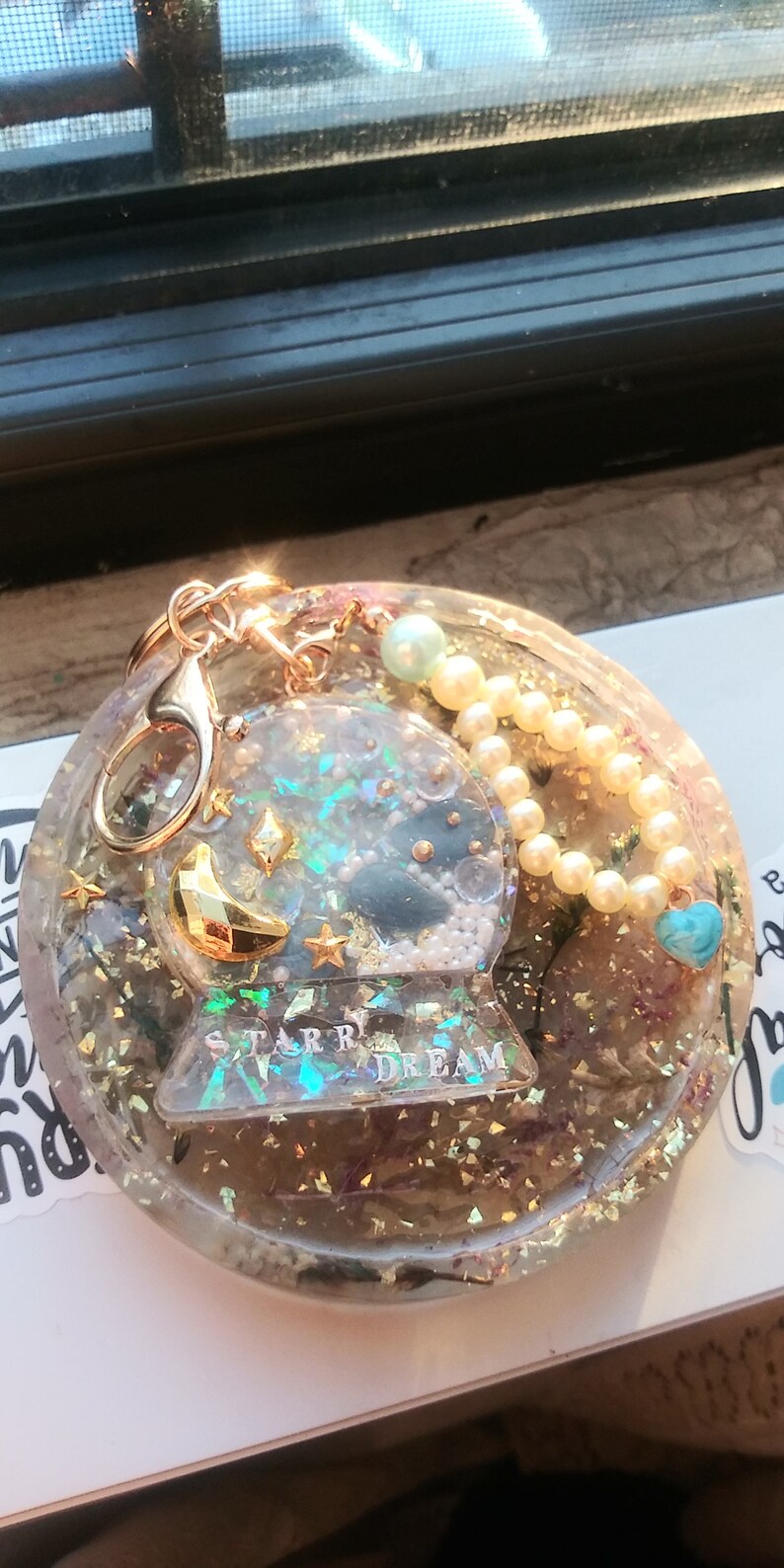 Custom Made Resin Shakers/personalized Resin Shakers/snow Globe Resin