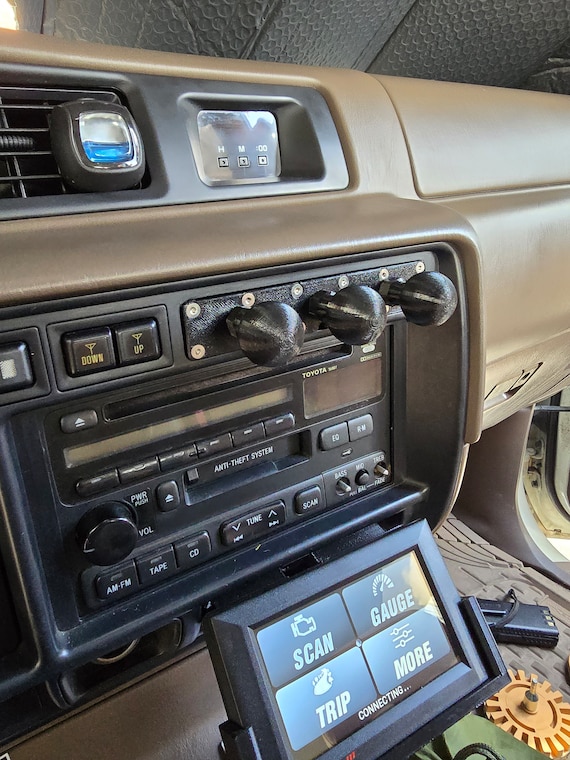 あ:オーダー受付中✨ Toyota Land Cruiser 80 Series Central Dashboard Accessory Mount - Etsy