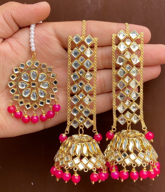 Details more than 96 mangtika set with earrings