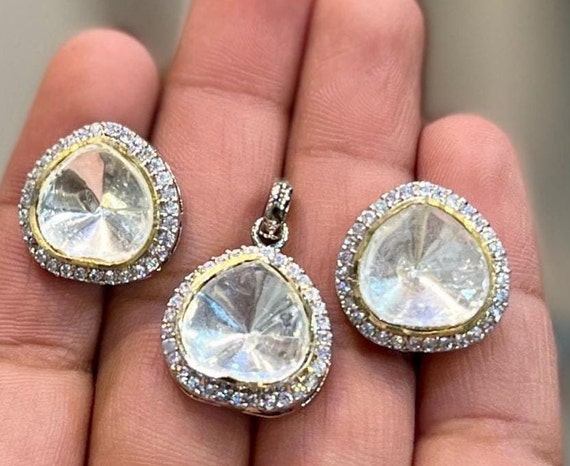 Uncut High Quality Polki Kundan Pendant and Earrings Sabyasachi