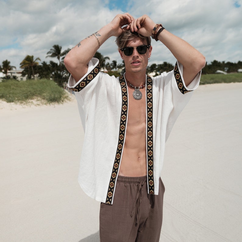 Men’s kimono jacket, perfect for festivals, beachwear, and casual outings. Made from natural fabrics, offering comfort and a standout retro style. Lightweight and breathable for warm weather. Handmade with attention to detail. Fast shipping available