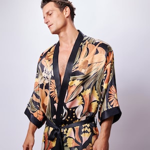 Lyxigt kimonoset för män, konstnärligt tryckt morgonrock och byxor, Statement-resortoutfit, bohemisk loungekläder, djärva festivalkläder bild 4