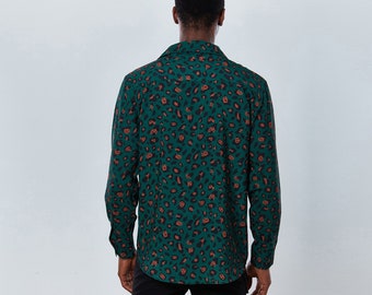 Green Leopard Long Sleeve Shirt -Silky Fabric,Menswear,Stylish Shirt, Shirt for men, Elegant Long Sleeve Shirt,Leopard Shirt,Christmas Gift Green Leopard Long Sleeve Shirt -Silky Fabric,Menswear,Stylish Shirt, Shirt for men, Elegant Long Sleeve Shirt,Leopard Shirt,Christmas Gift