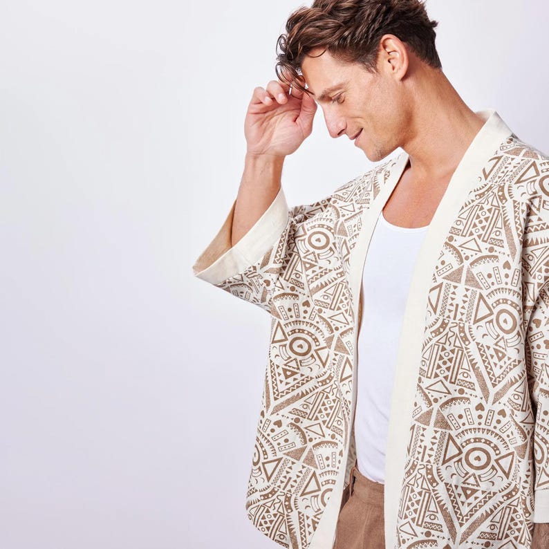 Chaqueta tipo kimono boho para hombre, cárdigan ligero, ropa de playa de inspiración azteca, atuendo boho para festivales, kimono de muselina con estampado étnico, Giftforhim imagen 2