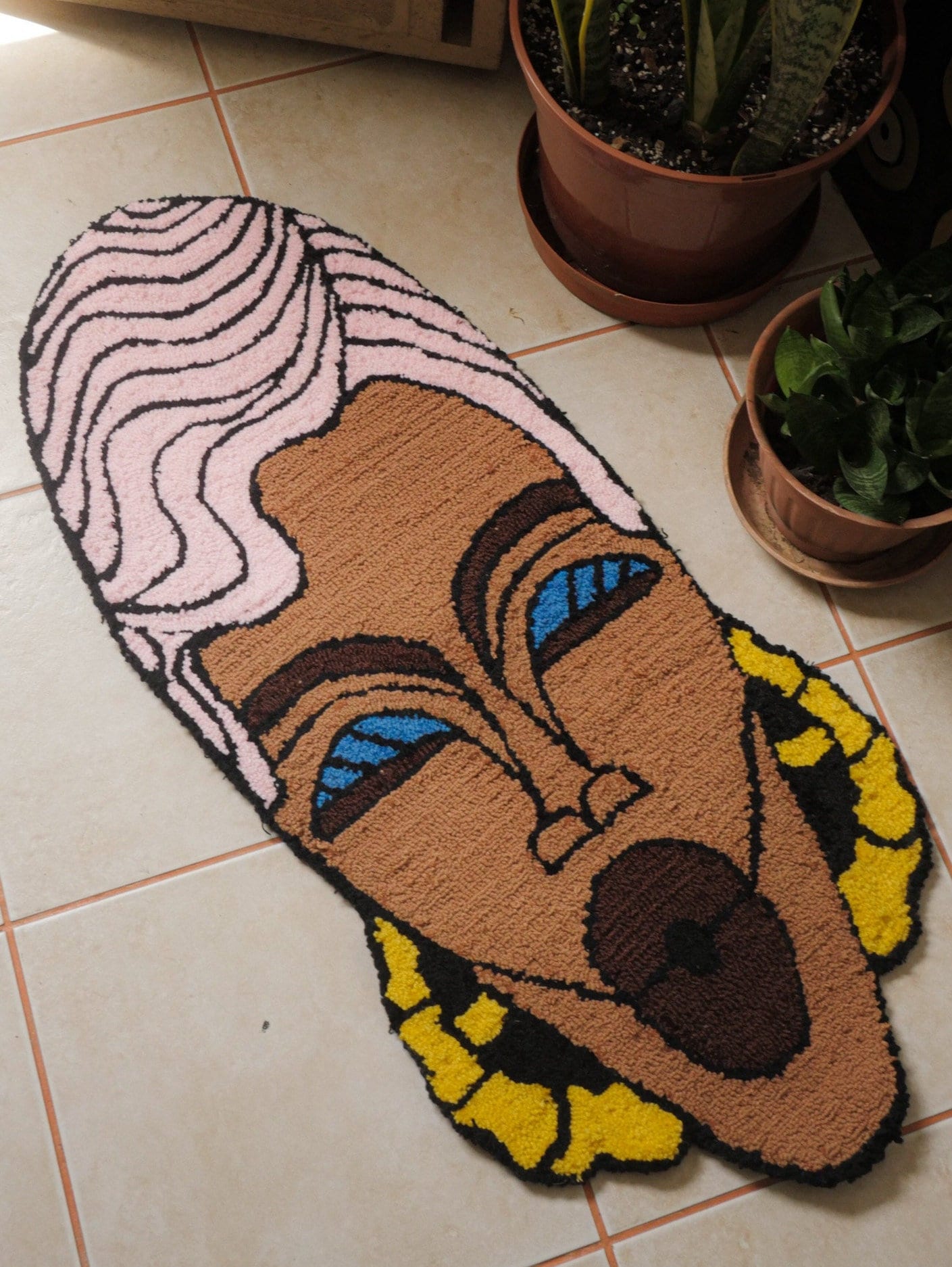 Sister Tapis Décoratif en Forme de Masque
