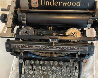 Underwood Typewriter From 1925, No. 5, Fully Functional - Etsy 