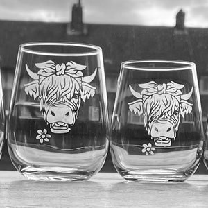 Highland Cow Miss Daisy Hand Etched Glass | Personalised Glass | Hand made Highland Coo